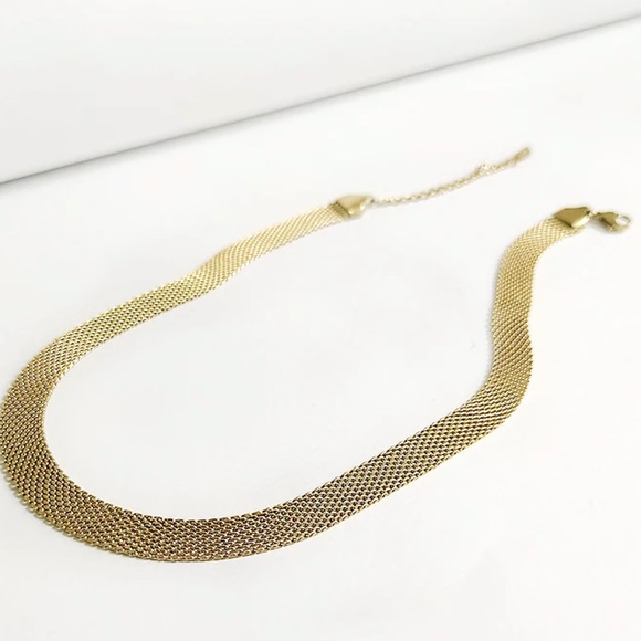 NEW 18K GOLD TEXTURE CHOKER NECKLACE, NICE NECKLACE, CUTE NECKLACE - Picture 4 of 4